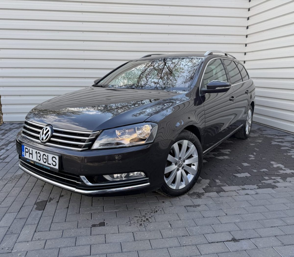 VW Passat B7 cutie DSG 2.0 diesel de vanzare in RATE FIXE FARA AVANS pret 7.790 euro - Volkswagen, Passat, 2011, Diesel, Automata, 2.0L, 140 cai putere, Euro 5, 210000 KM, Break, 5 numar locuri, 5 numar usi, Gri, asamblare 