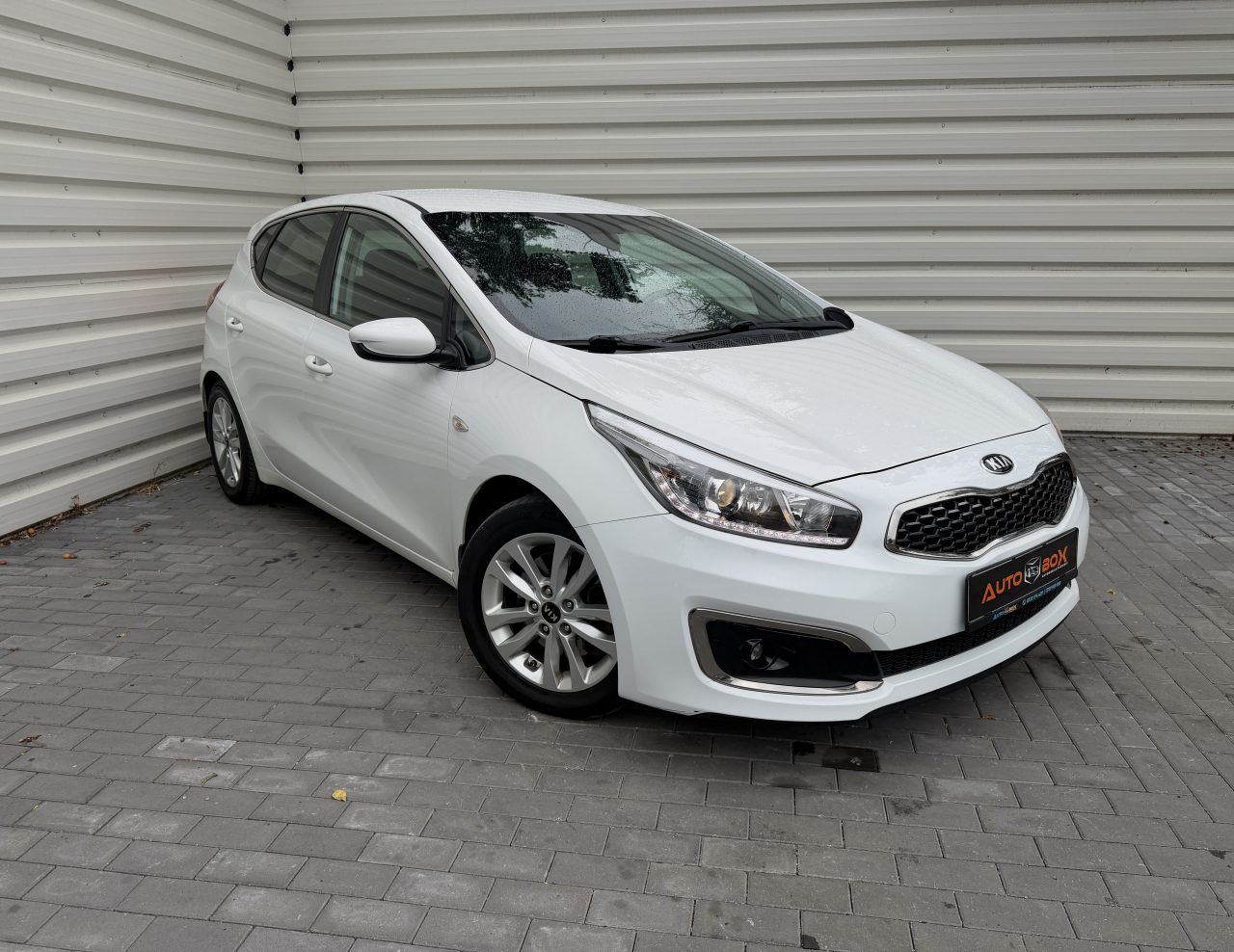 kia ceed 1.6 diesel 168.000 km de vanzare in rate fixe pret 8.990 euro
